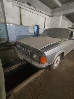 Автомашина ГАЗ-3102